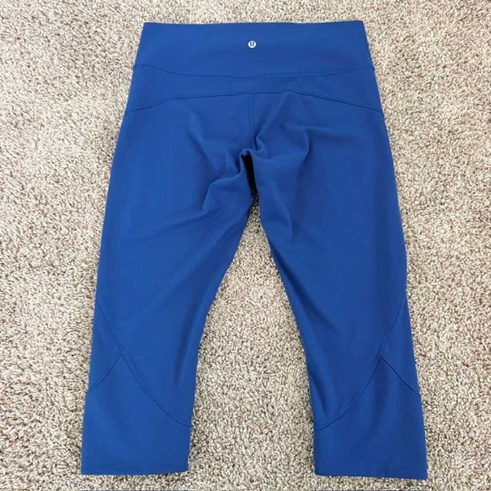 Lululemon In Movement Crop 19" Deep Marine Blue Leggings Athletic Women's 12 - Picture 2 of 8